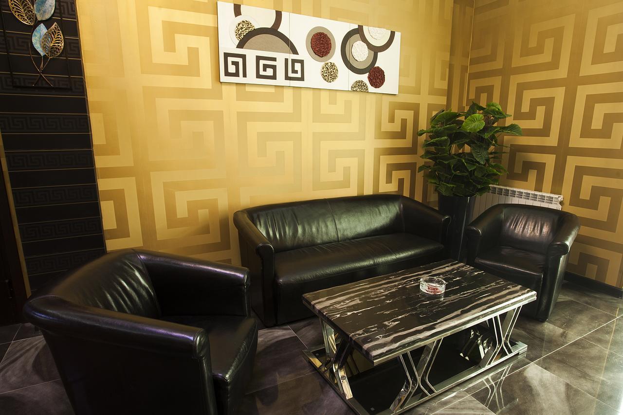 Lords Hotel ティビリシ エクステリア 写真